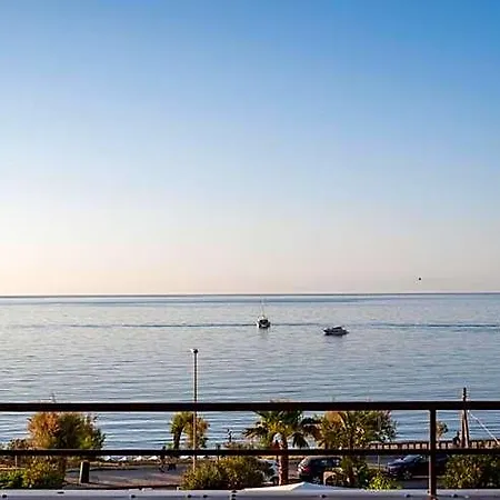 فندق مبيت وإفطار Incanto تْشيفالو